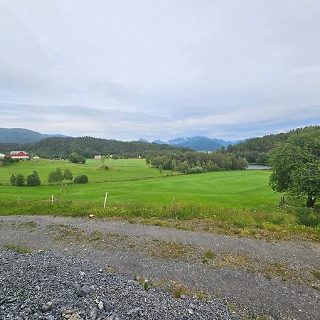 Gardsidyll I Flotte Omgivelser Alesund Exterior photo